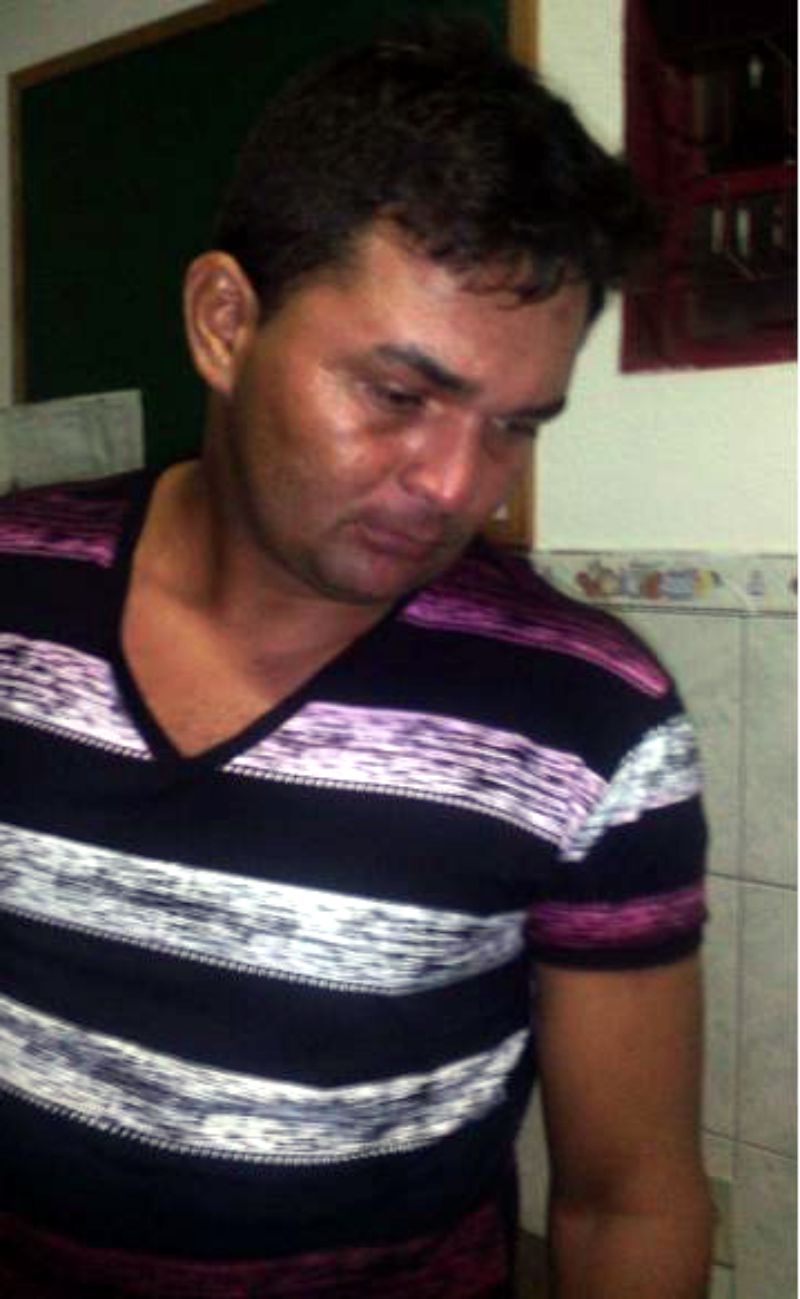 <b>Helton Dias</b> Bezerra foi preso após ser flagrado tentado subornar policiais ... - Helton_Dias_Bezerra_