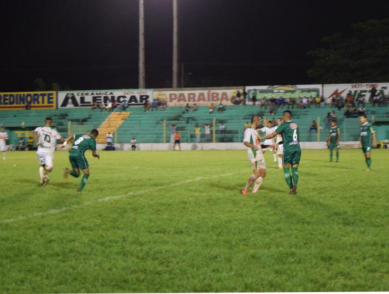 Foto: Dirceu Leno