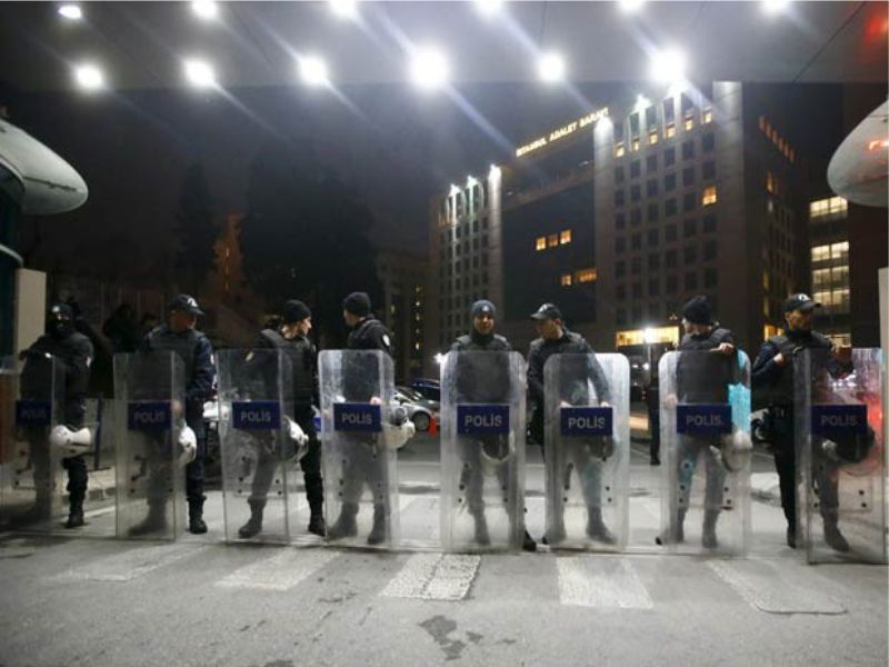 (Foto: Osman Orsal/Reuters)